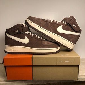 2022 Chocolate/Cream Retro Nike Air Force 1 sz 11 DS with box.